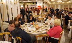 Maraşyurt Derneği İki Bin Kişiyle Oruç Açtı