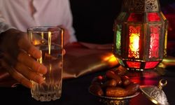 Oruç İmsak Vaktiyle Mi Başlar, Sabah Ezanıyla Mı? Ezan Okunurken Su İçilir Mi, Sahur Tam Olarak Ne Zaman Biter?