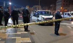 Otobüs Durağında Şüpheli Kamyonet Alarmı