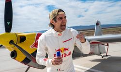 Red Bull Sporcusu Dario Costa Hareket Halindeki Trene İniş ve Kalkış Yaptı