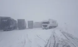 Yoğun Kar ve Tipi Nedeniyle Kayseri-Kahramanmaraş Yolu Kapandı