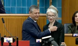 Emine Ülker Tarhan 11 yıl sonra CHP'ye geri döndü: Çağırdınız, geldim