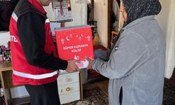 Antalya'da ihtiyaç sahibi ailelere ramazan kolisi dağıtıldı