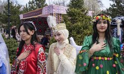 Hataylı depremzedeler, Özbekistan'da Nevruz Bayramı kutlamalarına katıldı