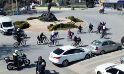 Mersin'de Dünya Kadınlar Günü'nde bisiklet turu düzenlendi