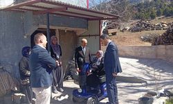 Pozantı'da bedensel engelli kadına akülü tekerlekli sandalye desteği sağlandı