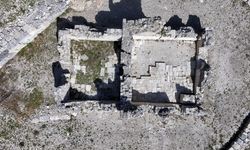 Sillyon Antik Kenti'nde Osmanlı döneminde köy meydanı olarak kullanılan alan belirlendi
