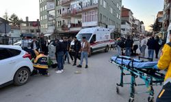 Isparta'da aydınlatma direğine çarpan motosikletteki 2 kişi yaralandı