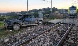 Tren pikaba çarptı