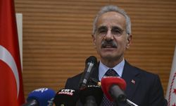 Bakan Uraloğlu: PTT'yi, sürekli yenileyerek hizmet kalitesini artırıyoruz