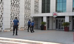 Döşemealtı Belediyesine yönelik soruşturmada gözaltına alınan 19 kişi adliyeye sevk edildi