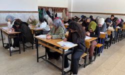 Gençler Gerçek Sınav Atmosferini Yaşadı; Büyükşehir’in Deneme Sınavına Yoğun İlgi