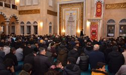 Kadir Gecesi Dualarla İdrak Edildi