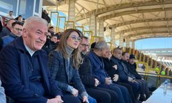 Milletvekili Karakoç’tan İstiklalspor’a Tribün Desteği