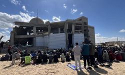 Soykırımcı İsrail'in, Gazze Şeridi'ne saldırılarında can kaybı 72 bin 234'e yükseldi