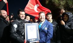 Türk dalgıç dünya rekoru kırdı: Soğuk suda 36 saat