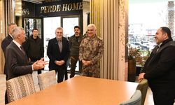 Başkan Görgel ve Vali Ünlüer, Uzunçarşı’da Esnaf ve Vatandaşlarla Bir Araya Geldi