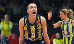 Aslı Kalaç, Fenerbahçe Medicana’ya Duygusal Sözlerle Veda Etti