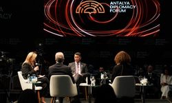 ADF'de "Aşırı Üretim, Yetersiz Beslenme" paneli düzenlendi