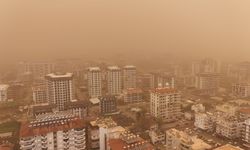 Afrika'dan gelen çöl tozu sonucu Alanya'da gökyüzü turuncuya büründü