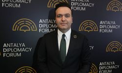 AK Parti Gençlik Kolları dünya barışında Türkiye'nin rolünü gençlere anlatıyor