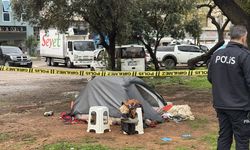 Antalya'da parkta çadırda yaşayan kişi ölü bulundu