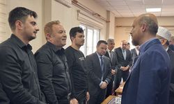 Bakanlardan Kahramanmaraş'taki okul saldırısında hayatını kaybeden öğretmen Kara'nın ailesine taziye ziyareti