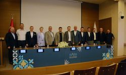 Batı Akdeniz İhracatçılar Birliği'nde devir teslim töreni yapıldı