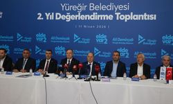 CHP Genel Başkan Yardımcıları Zeybek ve Bulut, Adana'da toplantıya katıldı