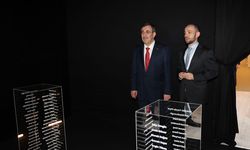 Cumhurbaşkanı Yardımcısı Yılmaz, Antalya Diplomasi Forumu'nda AA standını ziyaret etti