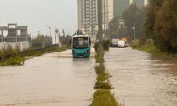 Hatay'da sağanak hayatı olumsuz etkiledi