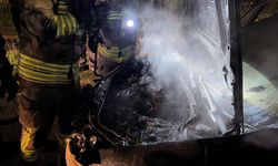 Hatay'da seyir halindeki otomobilde çıkan yangın söndürüldü