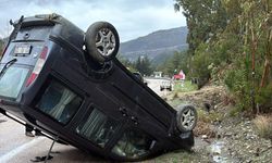 Kozan'da takla atan hafif ticari aracın sürücüsü yaralandı