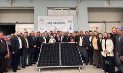 Mersin'de 96 üreticiye taşınabilir güneş enerjisi sistemi verildi