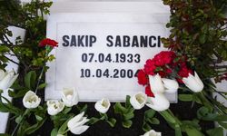 Sakıp Sabancı vefatının 22. yılında kabri başında anıldı