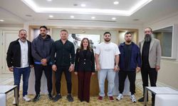 Başkan Vekili Özdemir başpehlivanları ağırladı: 'Altın kemeri Antalya'ya getireceğinize inanıyorum'