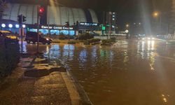 Osmaniye'de sağanak yağış hayatı olumsuz etkiledi