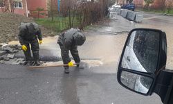 Hakkari'yi sağanak ve heyelan vurdu