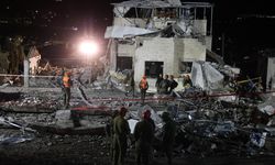 İran ordusu: Savaş, düşmanı pişmanlık duyacağı noktaya getirene kadar sürecek