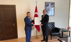 Kaymakam Sarıdoğan’dan Müezzin Şahin’e Başarı Belgesi