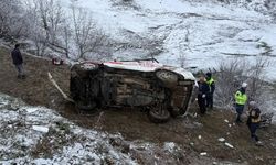 Artvin'de ambulans uçuruma devrildi: 1 ölü, 4 yaralı