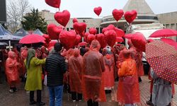 Otizm İçin Kalpler Gökyüzüne Bırakıldı