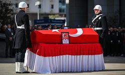 İstanbul'da kazada şehit olan polisimiz için tören düzenlendi