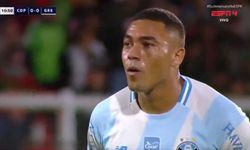 Eski Galatasaraylı Carlos Vinicius 6 Dakikada 3 Penaltı Kaçırdı!