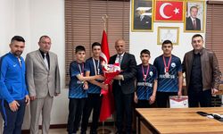 Çobanbeyli Cumhuriyet Ortaokulu Öğrencilerinden Başkan Kıraç’a Ziyaret