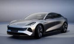 Otomotiv devinden şok karar! Elektrikli araç planları durduruldu