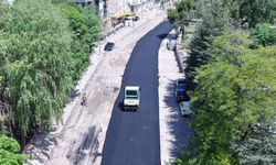 Büyükşehir, Elbistan Pınarbaşı Caddesi’nde Asfalt Serimine Başladı