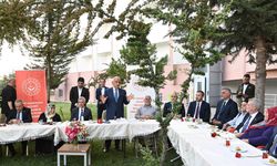 Bayram Coşkusu Şehrin Ulu Çınarlarıyla Paylaşıldı