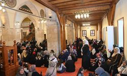 Kahramanmaraş Ulu Camii’nde Duygu Dolu Anneler Günü Programı