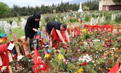 Bayram’ın Hatırası Anneler Günü’nde Yürekleri Burktu